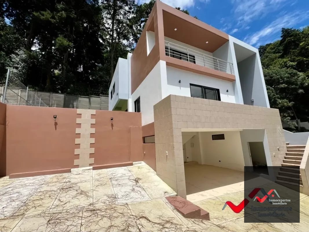 CASA EN VENTA CARRETERA CRISTO REY PIEDRA PARADA, A 3 MINUTOS DE EL PULTE — Casa en Venta en Santa Catarina Pinula, Guatemala, Ciudad — foto 1 de 15