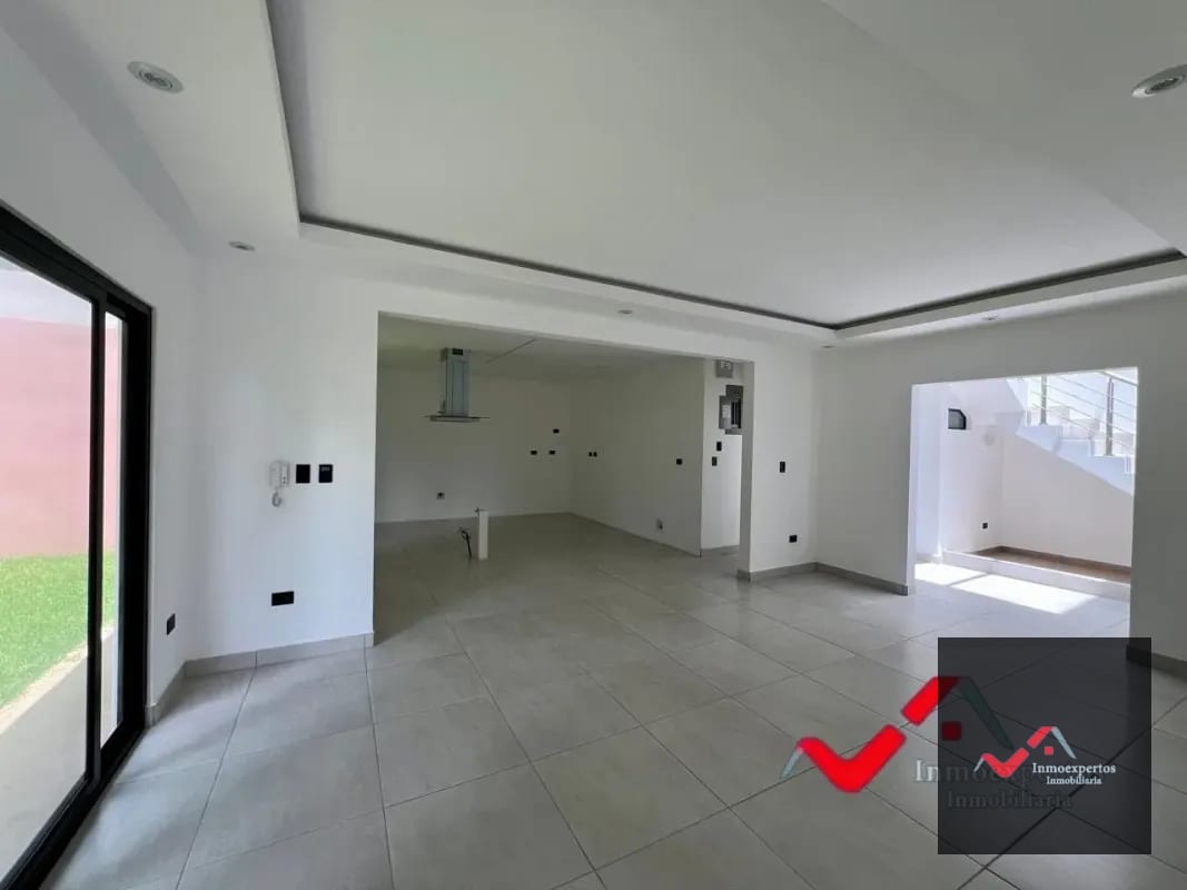 CASA EN VENTA CARRETERA CRISTO REY PIEDRA PARADA, A 3 MINUTOS DE EL PULTE  — Casa en Venta en Santa Catarina Pinula, Guatemala, Ciudad — foto 11 de 15