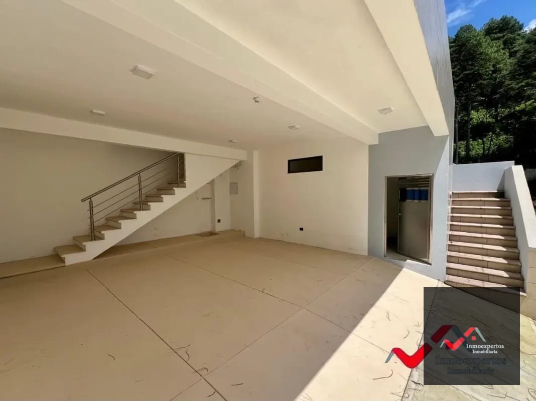 CASA EN VENTA CARRETERA CRISTO REY PIEDRA PARADA, A 3 MINUTOS DE EL PULTE  — Casa en Venta en Santa Catarina Pinula, Guatemala, Ciudad — foto 7 de 15