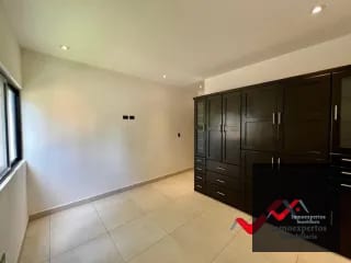CASA EN VENTA CARRETERA CRISTO REY PIEDRA PARADA, A 3 MINUTOS DE EL PULTE  — Casa en Venta en Santa Catarina Pinula, Guatemala, Ciudad — miniatura 4 de 15