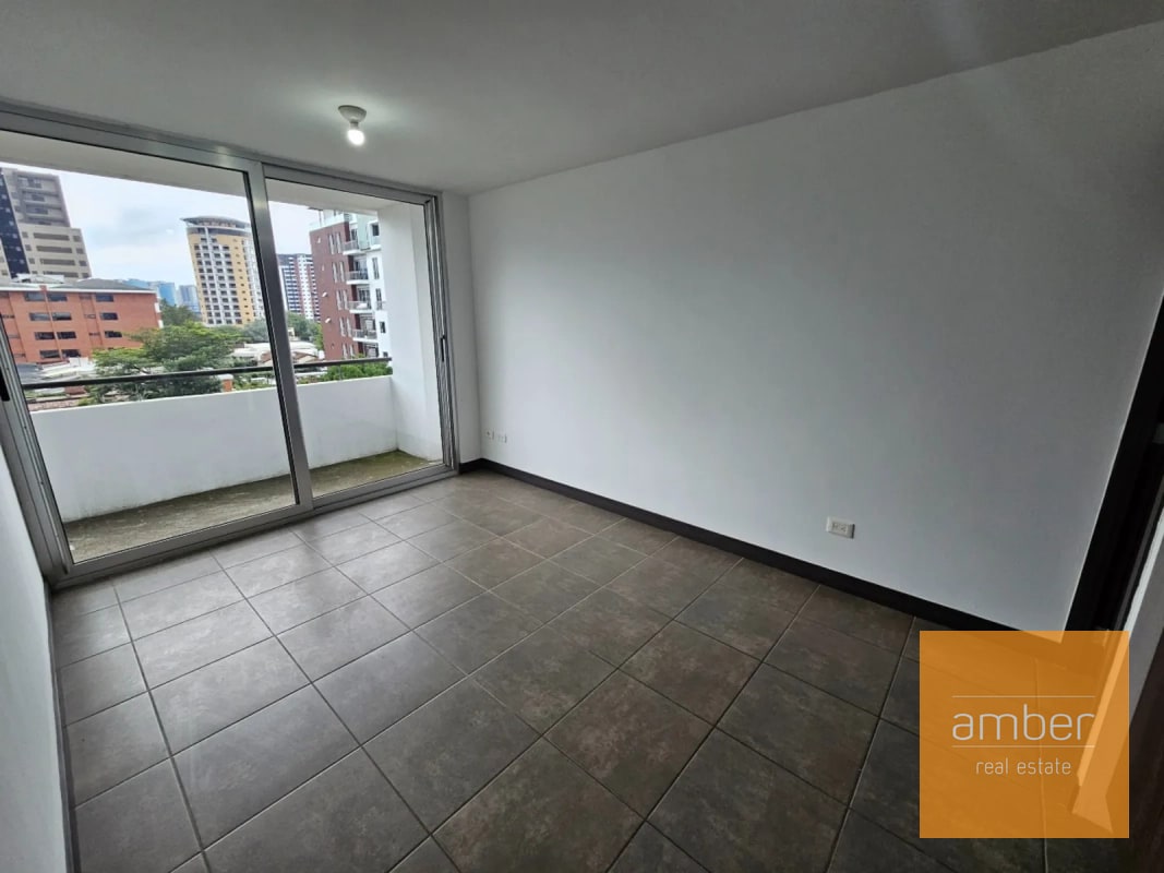 Apartamento en Edificio 3-85, zona 15 - 12
