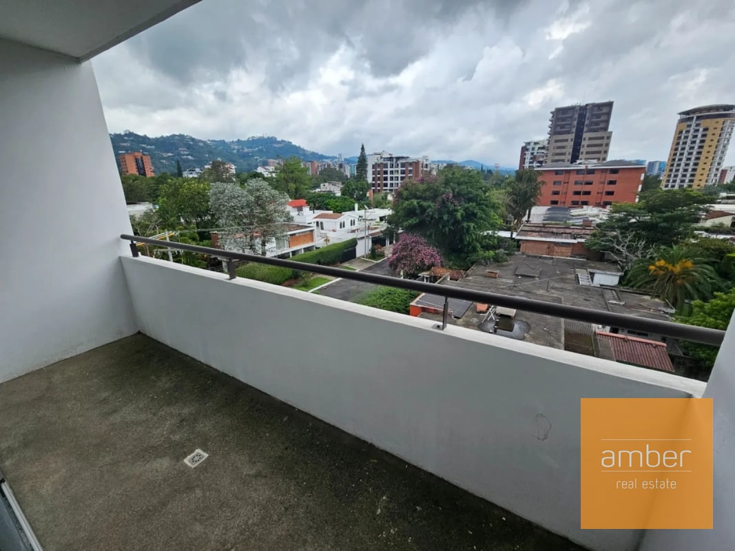 Apartamento en Edificio 3-85, zona 15 - 9