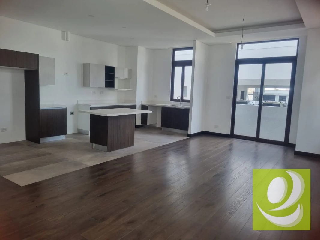 Vendo amplio apartamento en Ciudad Cayala - 1