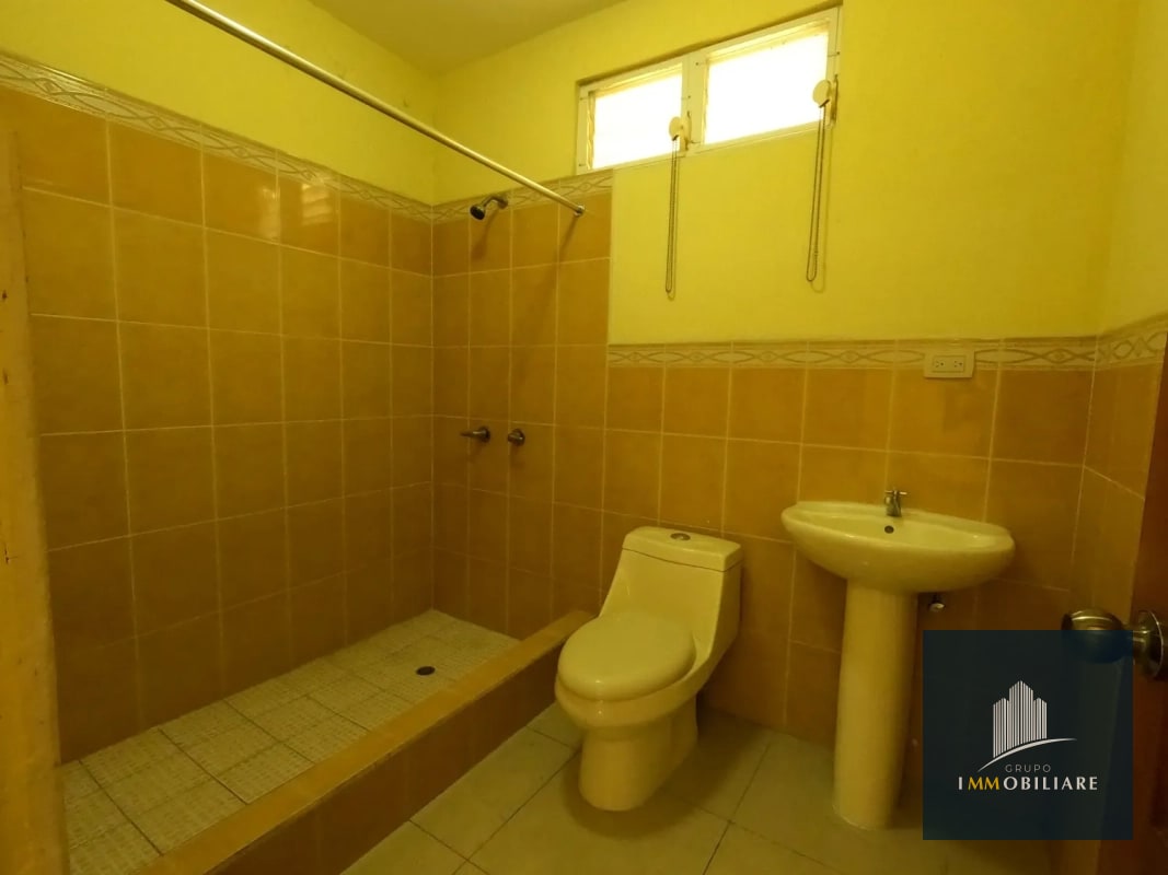 Casa en venta en zona 11 Colonia Roosevelt, Cerca del CUM - 6