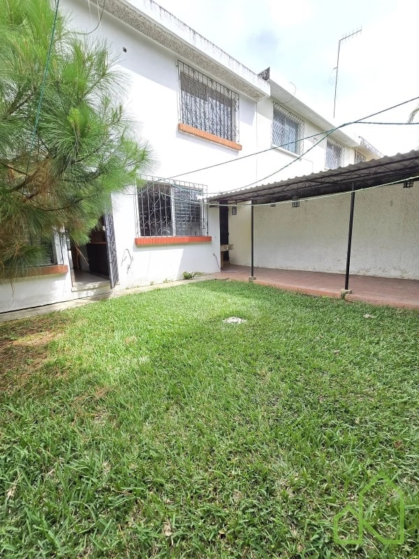 Casa en Venta en Condominio Zona 11 - 8
