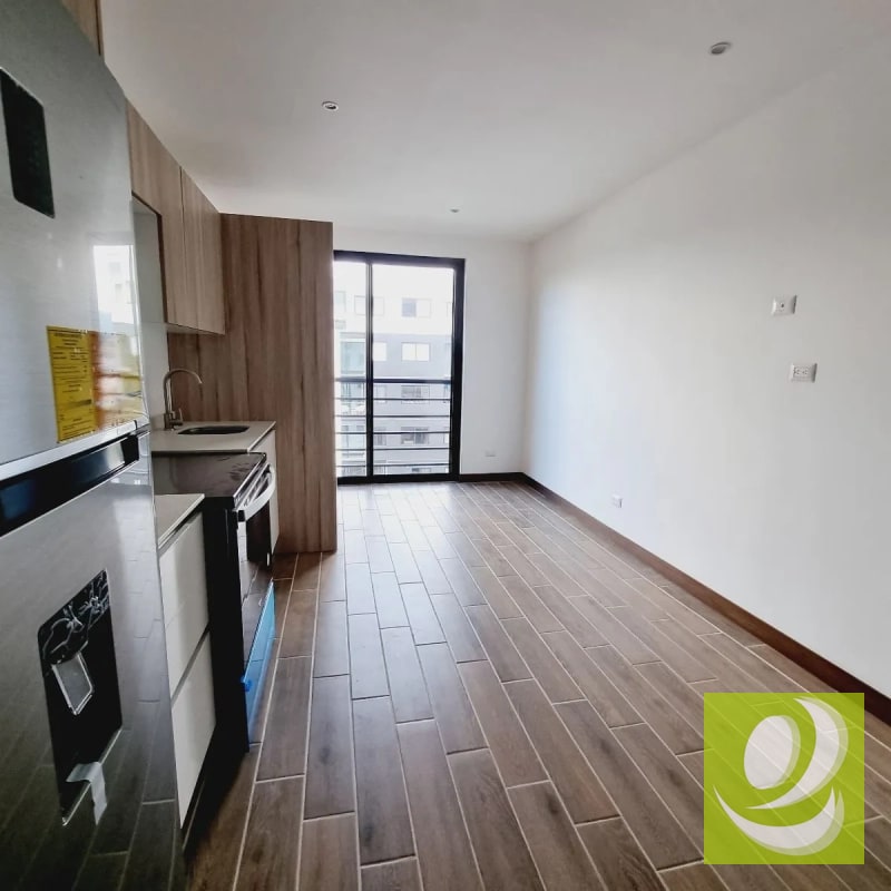 APARTAMENTO EN VENTA ZONA 14 - 7