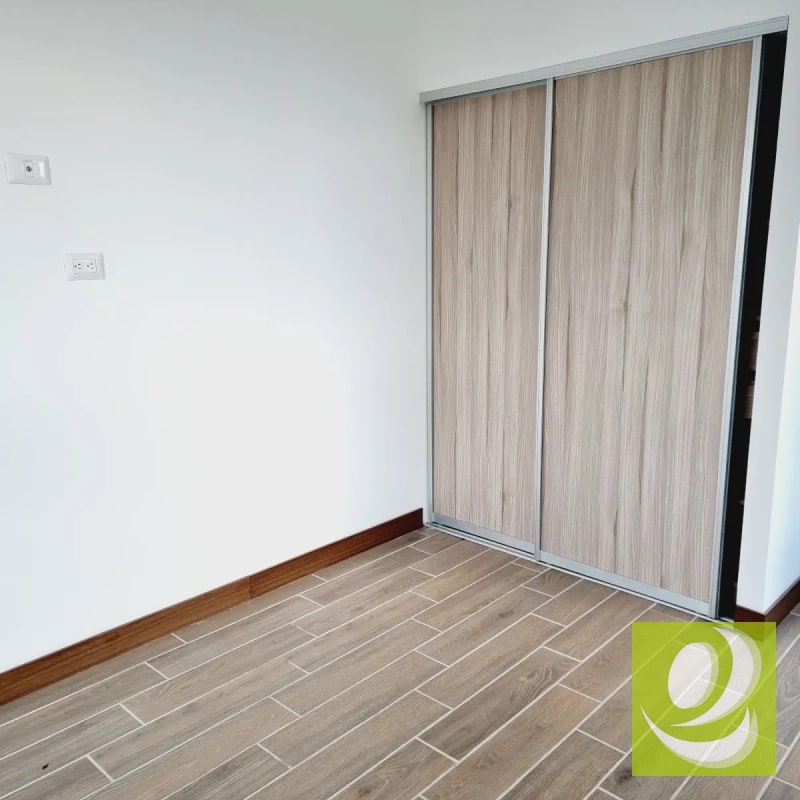 APARTAMENTO EN VENTA ZONA 14 - 3