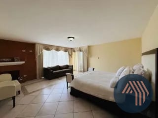 VENTA DE AMPLIA Y CÉNTRICA CASA - SAN LAZARO, ZONA 15 — Casa en Venta en San Lázaro, Zona 15, Guatemala, Ciudad — miniatura 4 de 17