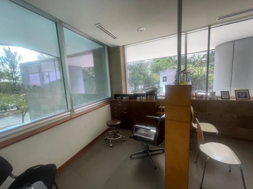 Oficina en Renta Zona 15 — Oficina en Alquiler en Zona 15, Guatemala, Ciudad — foto 4 de 8