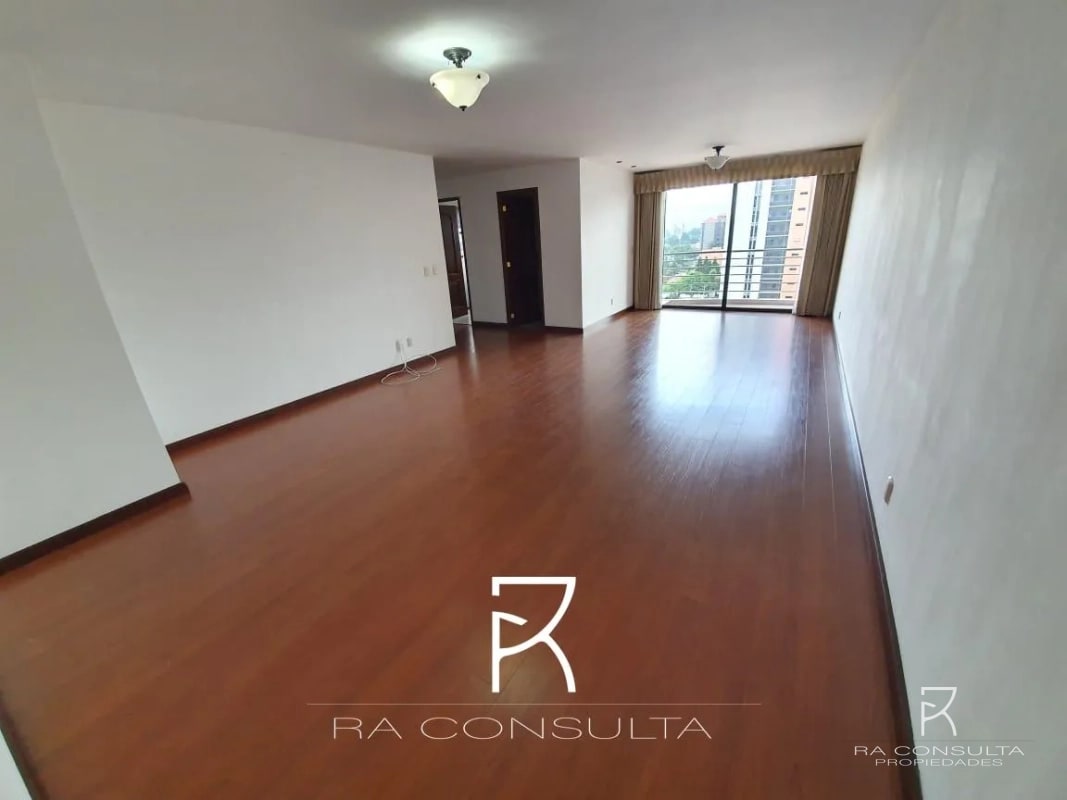 Venta Apartamento amplio zona 14 - 1