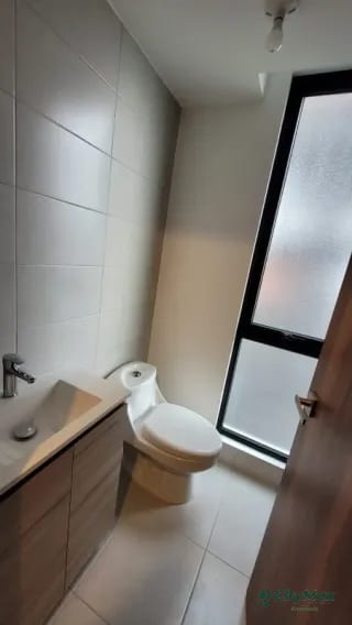 En renta apartamento en la Zona 13 Avenida las Americas — Apartamento en Venta en Zona 13, Guatemala, Ciudad — miniatura 3 de 8