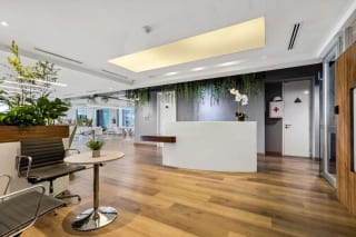 Oficina amueblada en zona 10 para hasta 12 personas — Oficina en Alquiler en Interamericas World Financial Center, Zona 10, Guatemala, Ciudad — miniatura 7 de 12