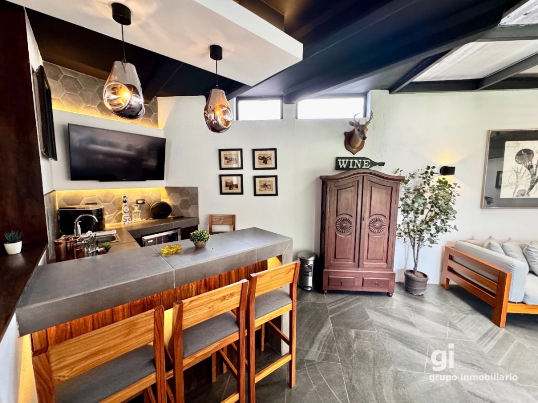 Casa exclusiva en alquiler en zona 10 – Ideal para embajada, family office u oficina privada de alto nivel - 15