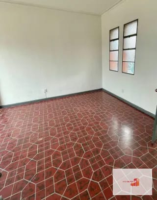 Oficinas con terraza amplia, cerca de Plazuela España — Oficina en Alquiler en Zona 9, Guatemala, Ciudad — miniatura 1 de 10