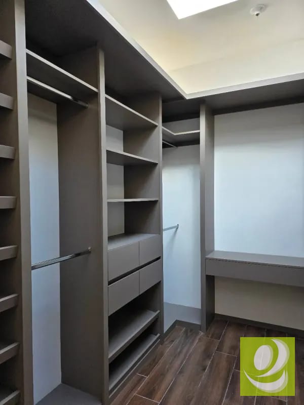 ESCTRENA CASA EN VENTA EN LAS 3 CEIBAS DE SAN CRISTOBAL ZONA 8 MIXCO — Casa en Venta en Zona 8 Mixco, Guatemala, Ciudad — foto 7 de 15