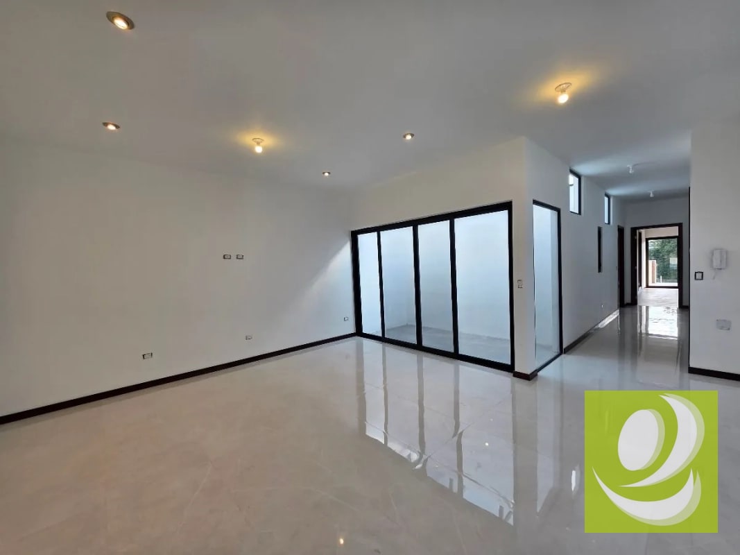 EN VENTA CASA DE LUJO EN LAS 3 CEIBAS DE SAN CRISTOBAL MIXCO - 2