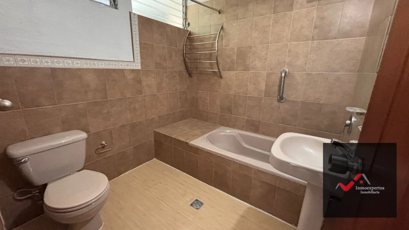 Casa en Venta El Prado, Zona 10 - 8