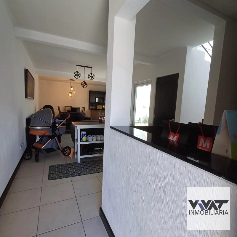 Linda casa en venta en Condominio La Reserva Km 26.5 carretera a el Salvador Villa Canales 📍 - 14