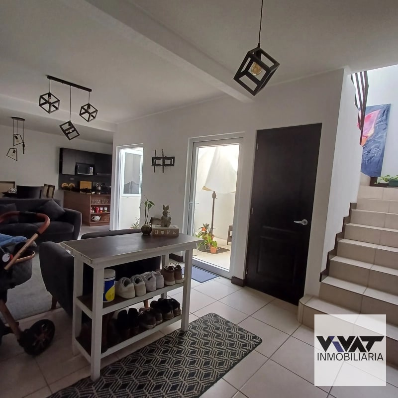 Linda casa en venta en Condominio La Reserva Km 26.5 carretera a el Salvador Villa Canales 📍 - 12