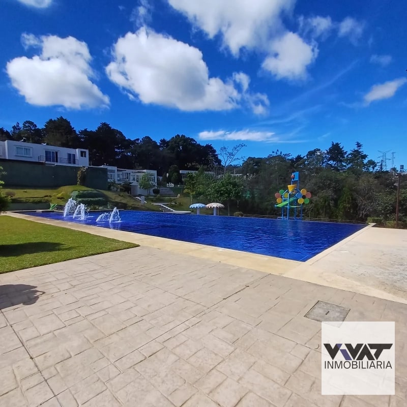 Linda casa en venta en Condominio La Reserva  Km 26.5 carretera a el Salvador Villa Canales 📍 - 4