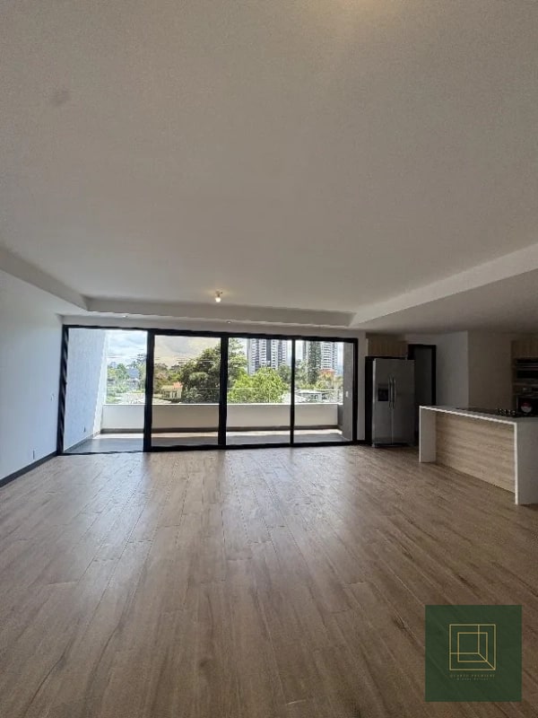 Apartamento en venta en exclusivo edificio en zona 15 - 10