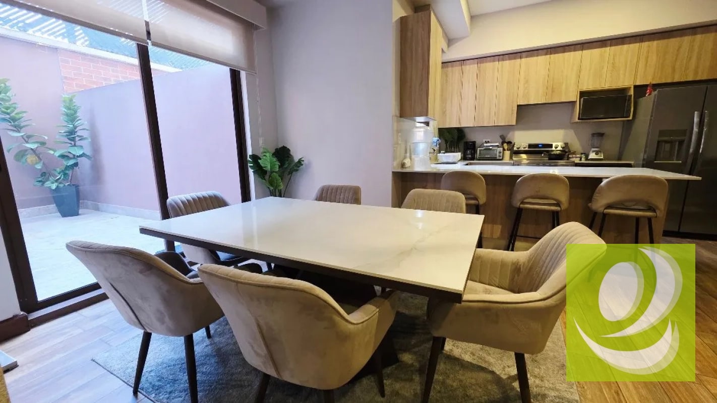 VENDO APARTAMENTO EN SALVATTORE ZONA 10 - 4