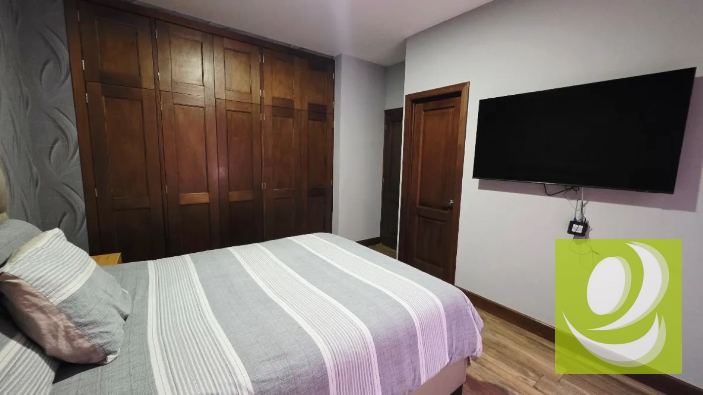 VENDO APARTAMENTO EN SALVATTORE ZONA 10 - 7