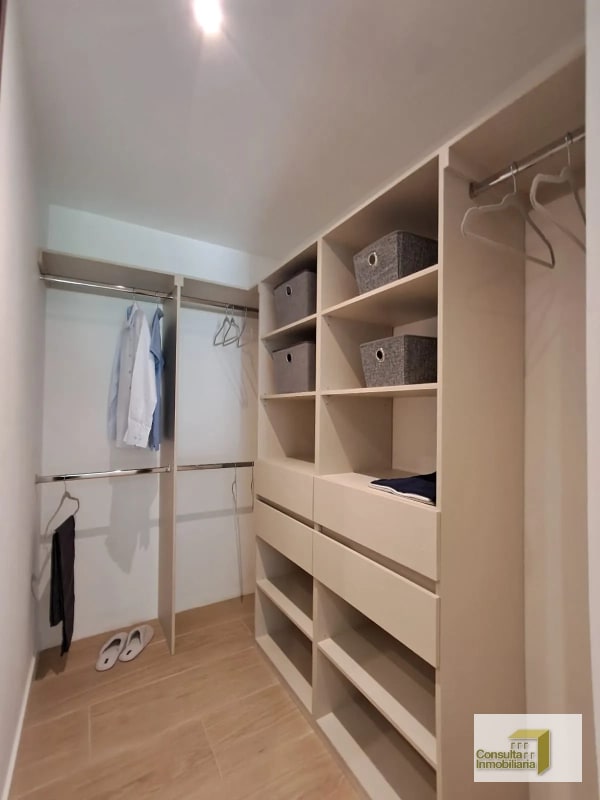 Zona 10/ Edificio Viana / Con financiamiento - 10
