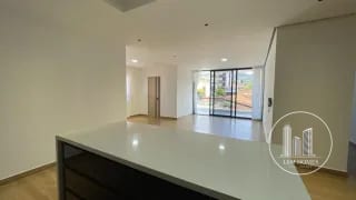 Amplio apartamento en renta en zona 15 — Apartamento en Alquiler en Zona 15, Guatemala, Ciudad — miniatura 1 de 8