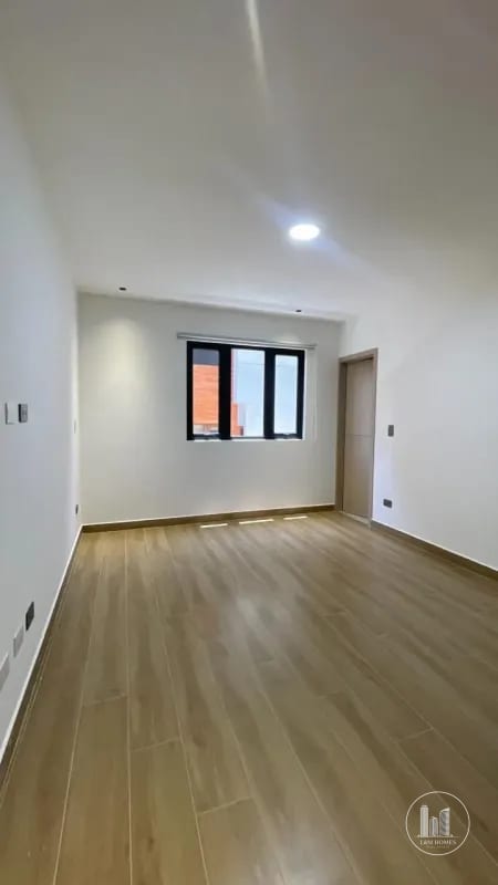 Amplio apartamento en renta en zona 15 — Apartamento en Alquiler en Zona 15, Guatemala, Ciudad — foto 4 de 8
