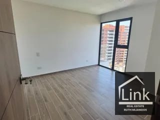 Alquiler de Apartamento zona 14 PARQUE 14 — Apartamento en Alquiler en Parque 14, Zona 14, Guatemala, Ciudad — miniatura 5 de 13