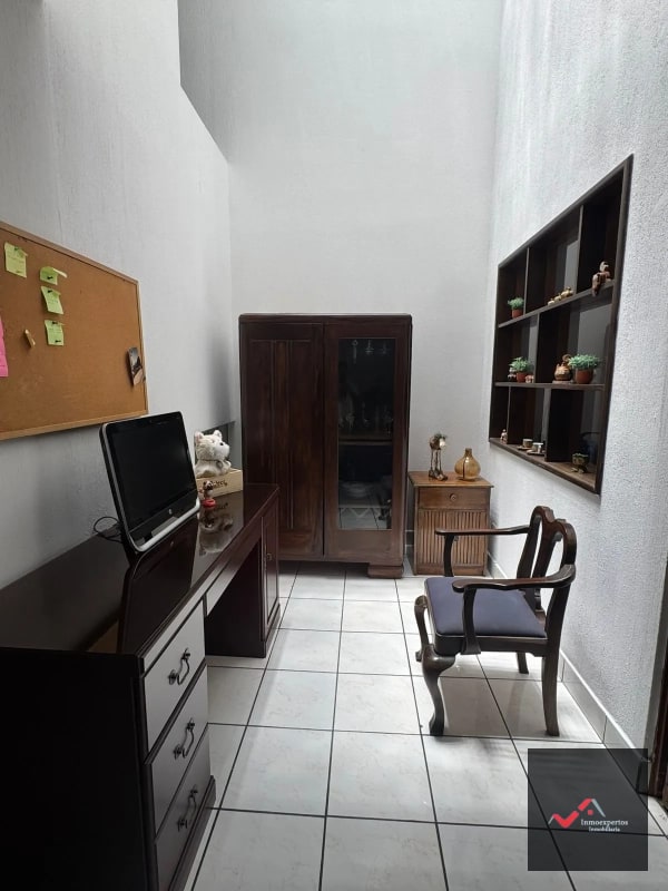 CASA EN VENTA SAN CRISTOBAL ZONA 8 DE MIXCO - 8