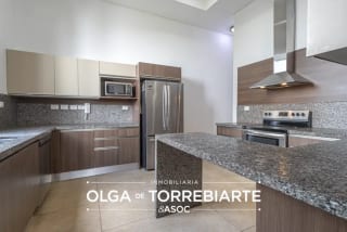 Casa en Ramblas de Cayalá, Zona 16 — Casa en Alquiler en Ramblas de Cayalá, Zona 16, Guatemala, Ciudad — miniatura 8 de 17