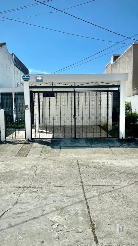 LINDA CASA EN VENTA EN  SECTOR RECIDENCIAL — Casa en Venta en Zona 2 Mixco, Guatemala, Ciudad — foto 1 de 1