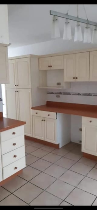 Casa en VENTA Residenciales VILLAS DEL CHOACORRAL — Casa en Venta en San Lucas Sacatepéquez, Sacatepéquez — miniatura 7 de 10