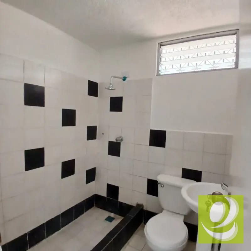 CASA EN VENTA EN PANORAMA SAN CRISTOBAL ZONA 8 MIXCO — Casa en Venta en Zona 8 Mixco, Guatemala, Ciudad — foto 8 de 15