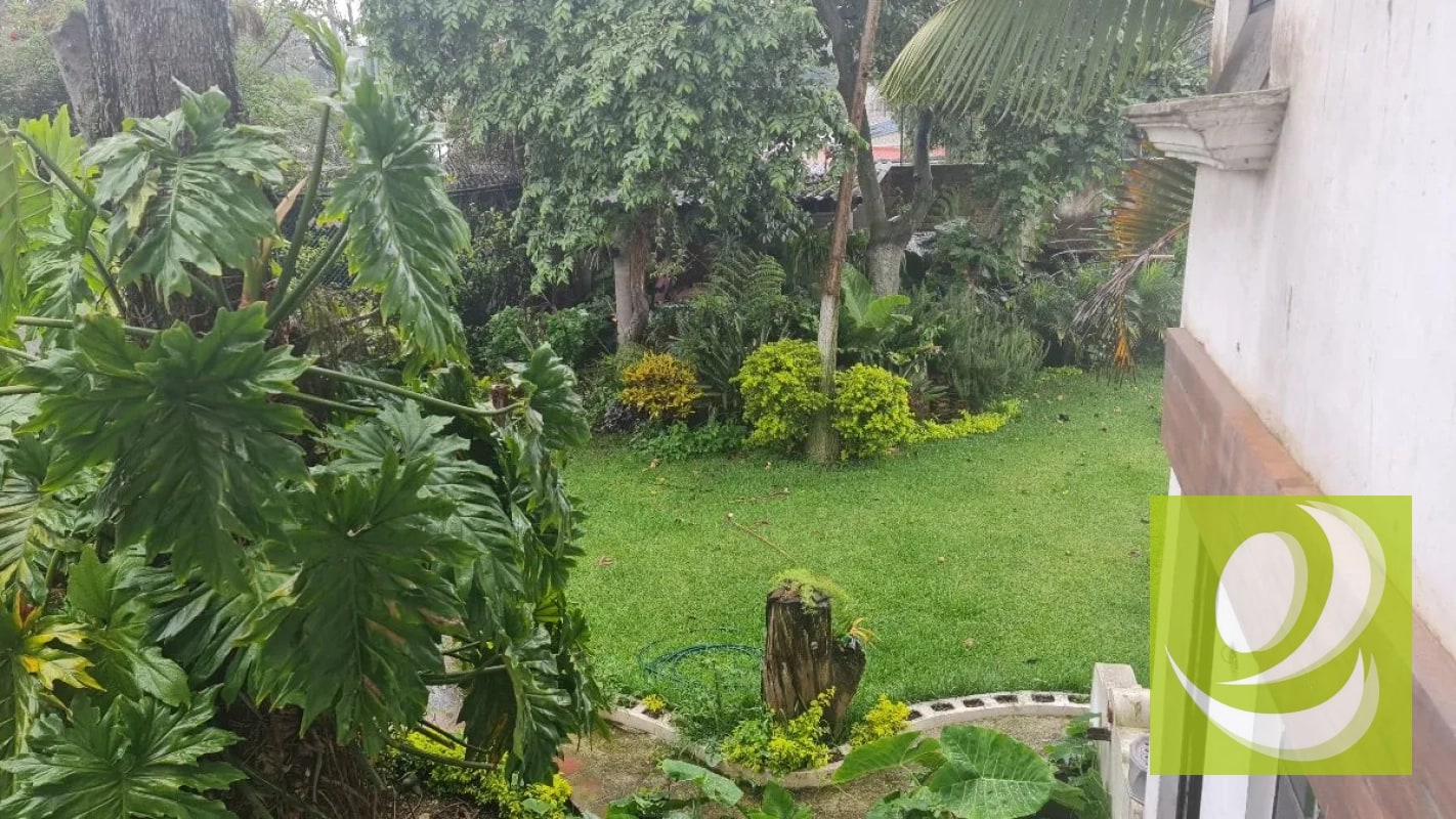 Vendo casa grande sobre Carretera Interamericana Mixco - 2
