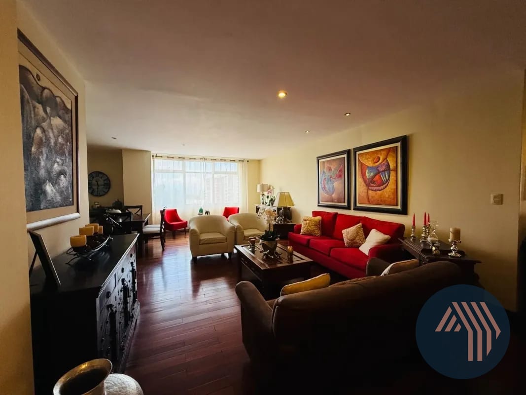 VENTA DE CÉNTRICO Y AMPLIO APARTAMENTO - BENEVENTO, ZONA 14 — Apartamento en Venta en Benevento, Zona 14, Guatemala, Ciudad — foto 1 de 17