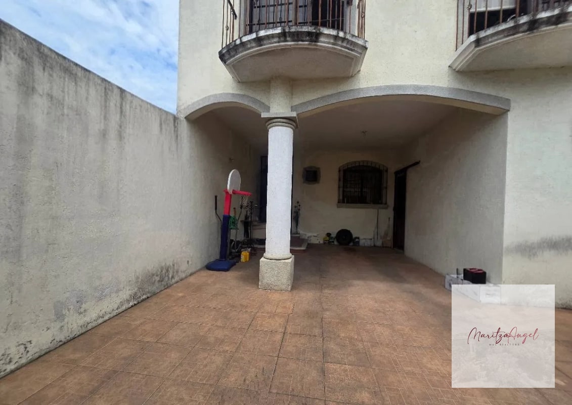 CASA EN VENTA EN SAN CRISTOBAL SECTOR B2 - 15