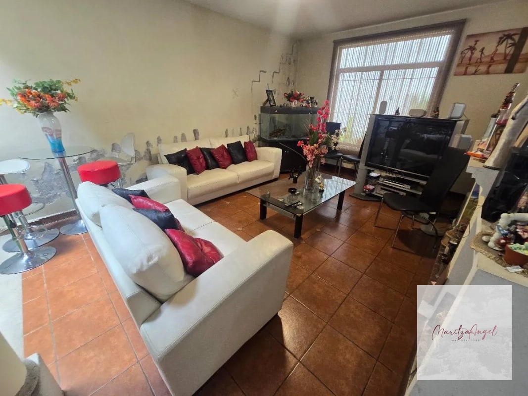 CASA EN VENTA EN SAN CRISTOBAL SECTOR B2 - 11