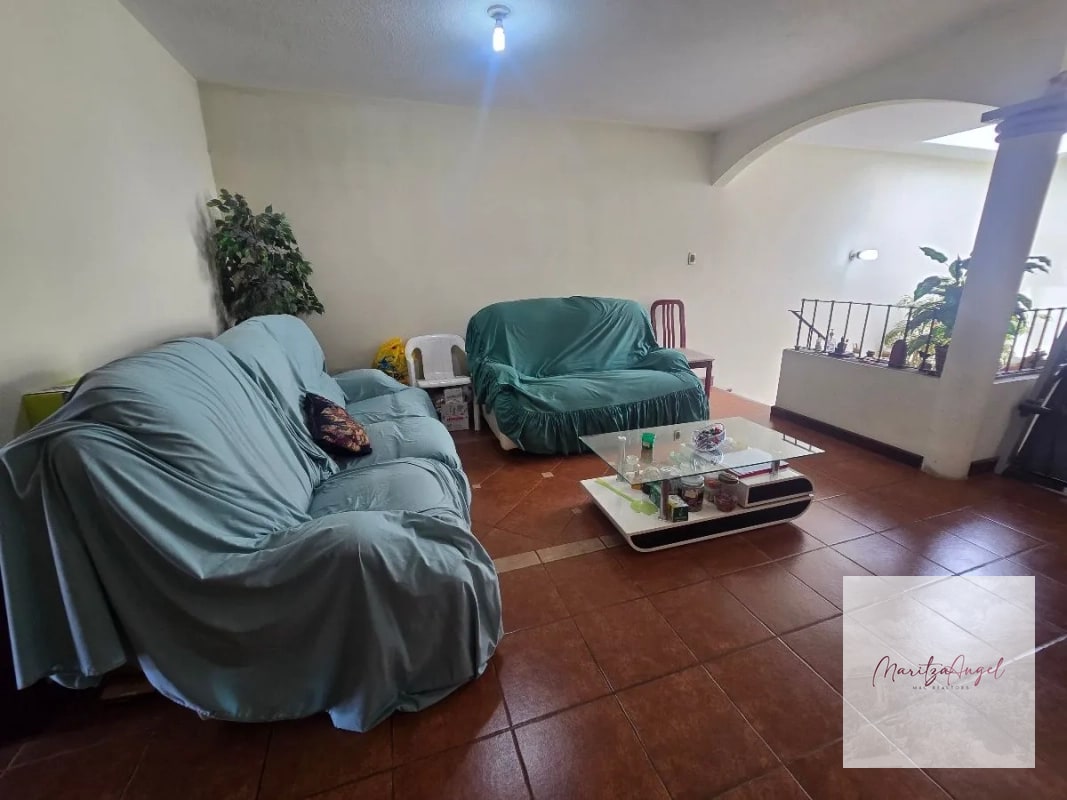 CASA EN VENTA EN SAN CRISTOBAL SECTOR B2 - 4
