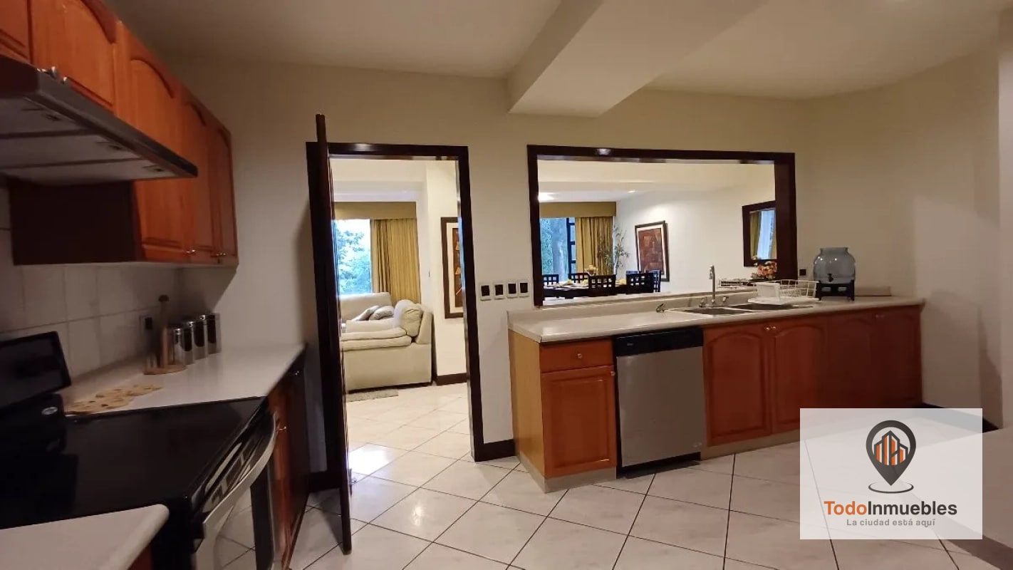 Apartamento Amueblado de 198 m2 en Renta en Milenia - 8