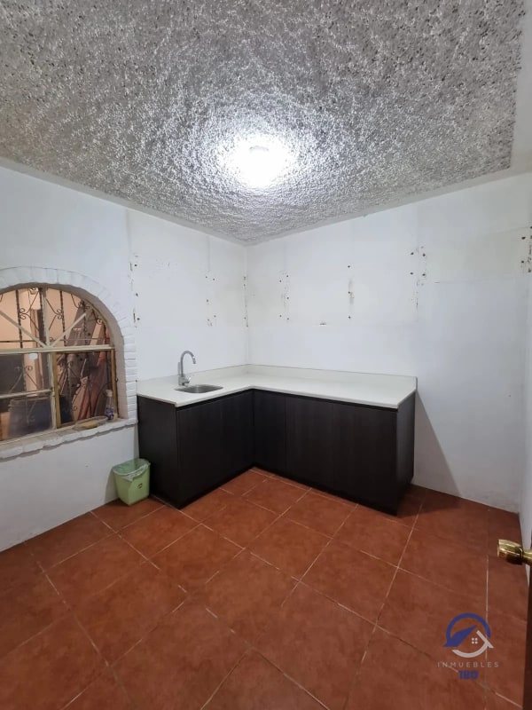 Casa en venta al final de la Avenida Petapa, zona 12 - 12