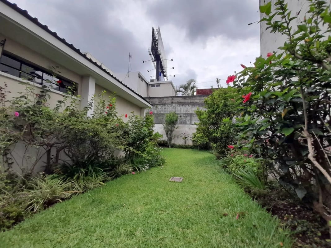 Vendo casa de 1 nivel en San Cristóbal!!!!! — Casa en Venta en Zona 8 Mixco, Guatemala, Ciudad — foto 13 de 16