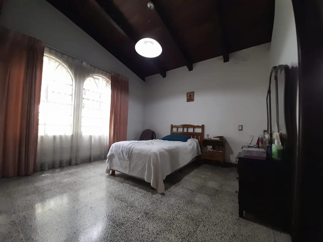 Vendo casa de 1 nivel en San Cristóbal!!!!! — Casa en Venta en Zona 8 Mixco, Guatemala, Ciudad — foto 3 de 16