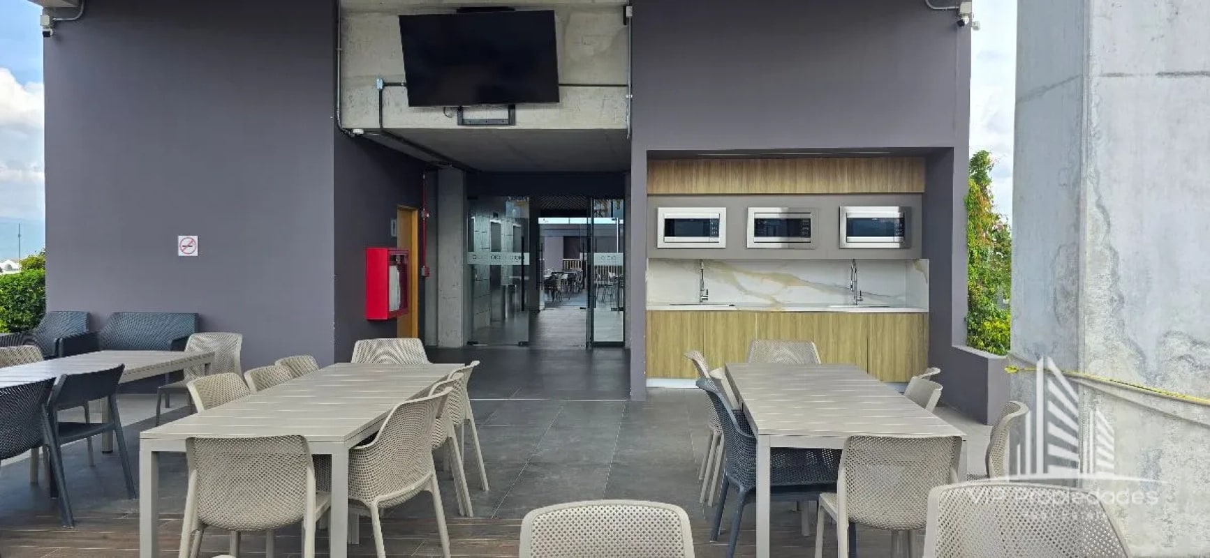 Edificio 01010, Z. 10, oficina en alquiler - 8