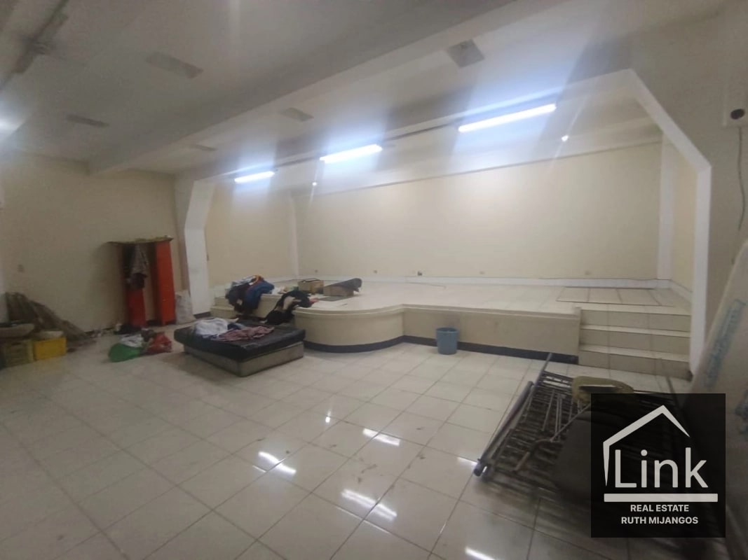 Renta de Edificio en zona 7 CASTILLO LARA - 13