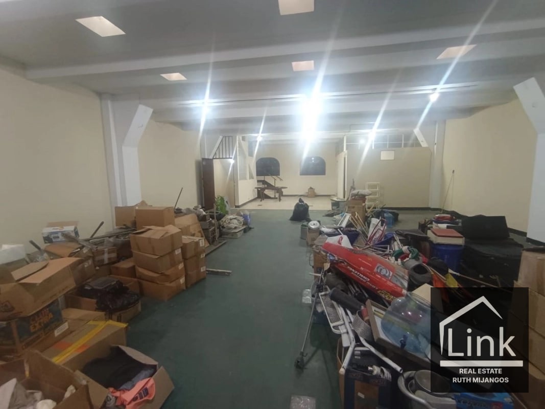 Renta de Edificio en zona 7 CASTILLO LARA - 7
