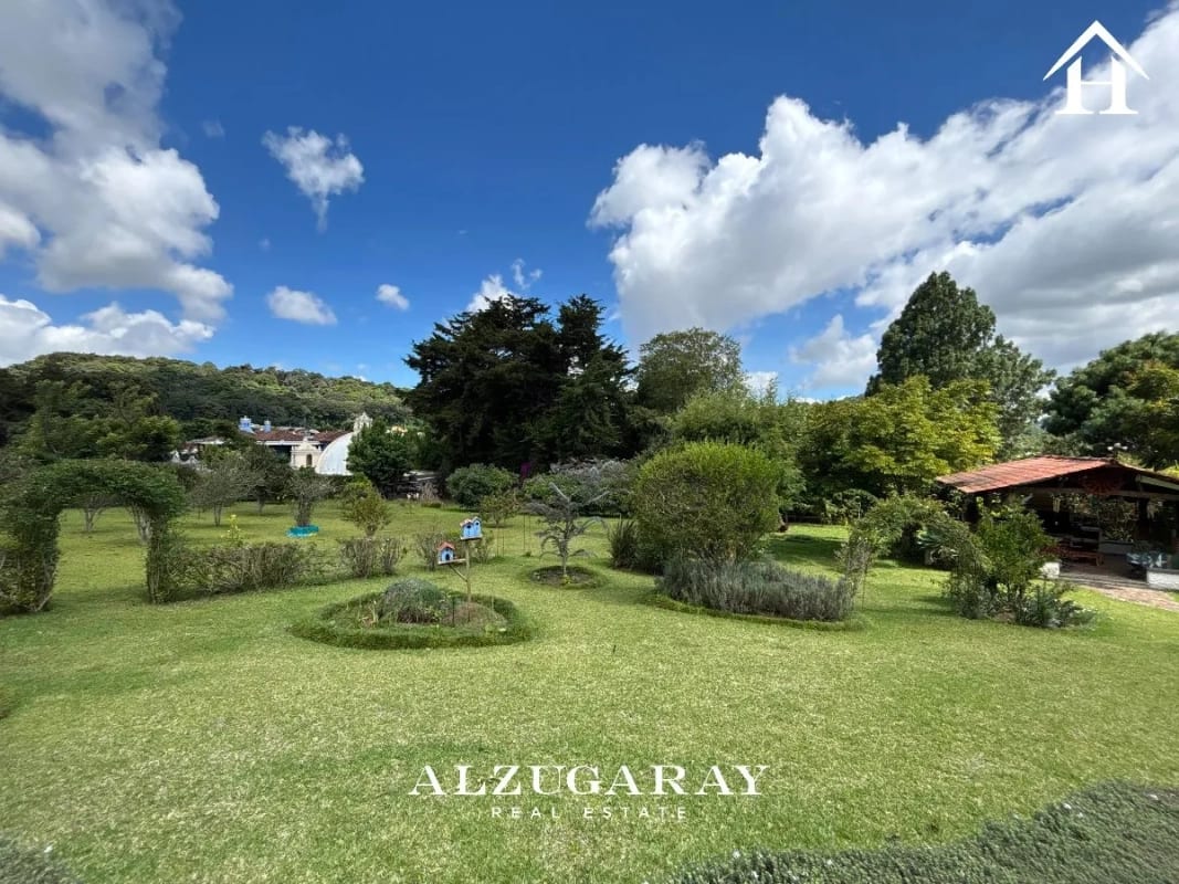 CASA DE DESCANSO AMUEBLADA - 320 MT2 / SAN LUCAS SACATEPÉQUEZ — Casa en Venta en San Lucas Sacatepéquez, Sacatepéquez — foto 3 de 10