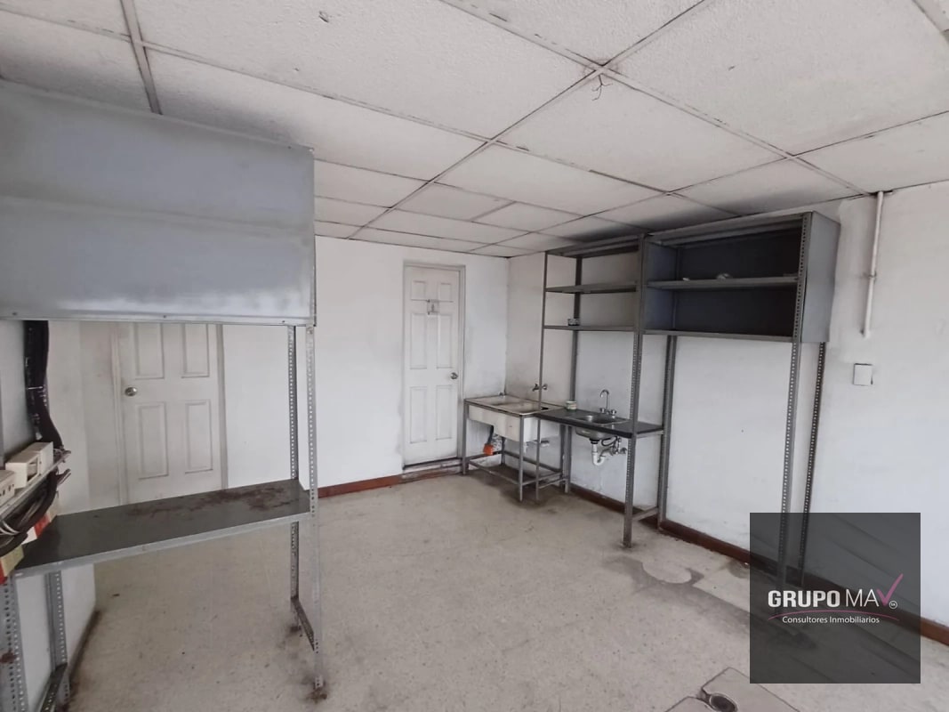Casa Comercial Zona 6 - 5